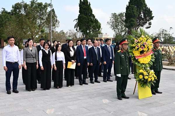 Lễ dâng hương, dâng hoa tri ân các Anh hùng liệt sĩ tại Nghĩa trang liệt sĩ  Kỳ Anh, Nhà bia ghi tên các anh hùng liệt sĩ nhân dịp tết Nguyên đán Bính Ngọ năm 2026