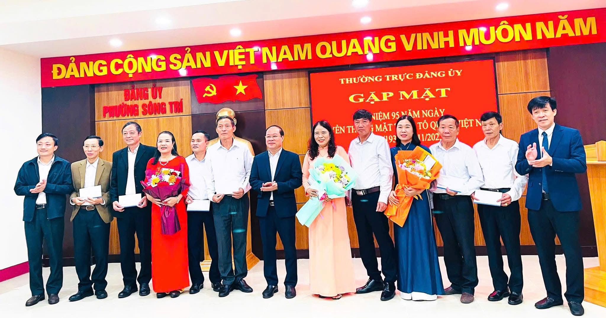 Đảng ủy phường Sông Trí tổ chức gặp mặt nhân dịp Kỷ niệm 95 năm Ngày truyền thống Mặt trận Tổ quốc Việt Nam