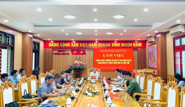 Ban chỉ đạo giải phóng mặt bằng các dự án trọng điểm Khu kinh tế Vũng Áng tổ chức hội nghị thống nhất phương án bảo vệ thi công Dự án Trạm biến áp 220kv Vũng Áng đấu nối.