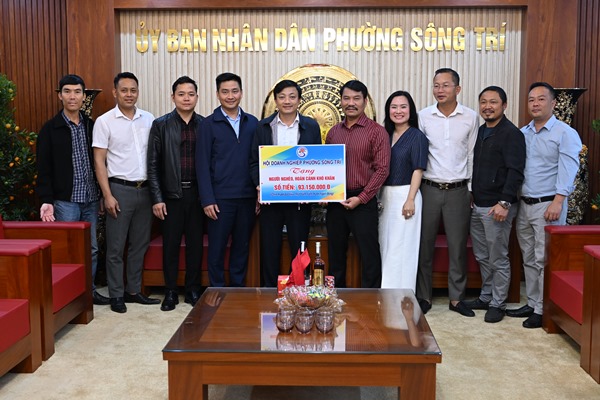 Hội Doanh nghiệp phường Sông Trí trao quà Tết Nguyên đán Bính Ngọ 2026