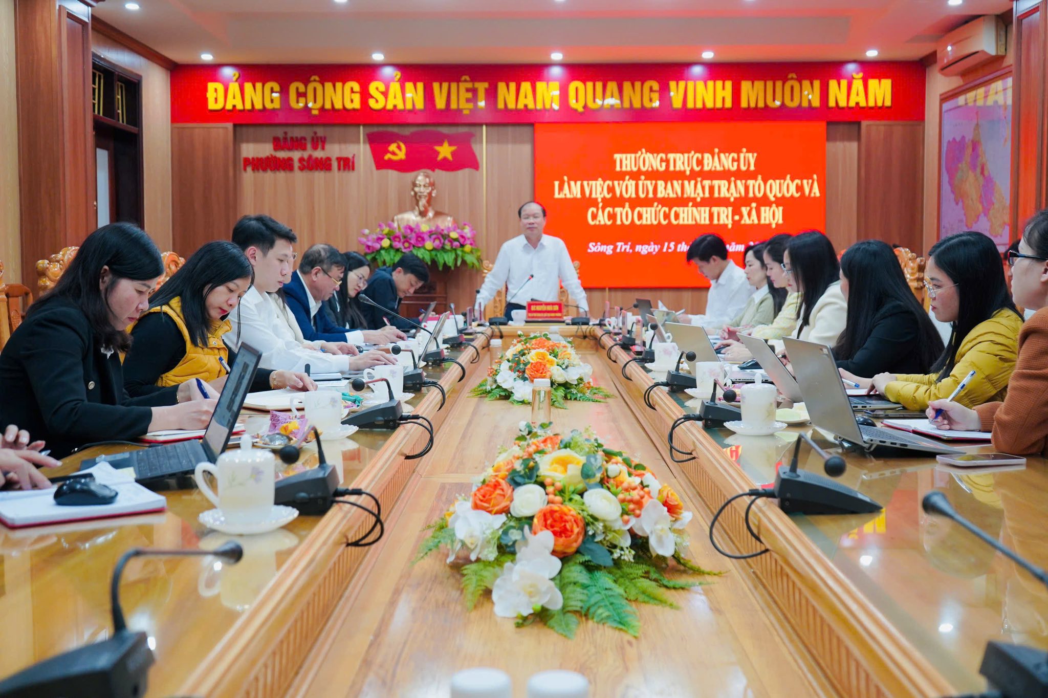 Thường trực Đảng uỷ phường Sông Trí làm việc với cơ quan UBMTTQ và các tổ chức CT-XH phường.