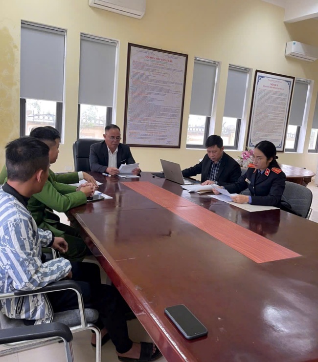 Phiên họp xử lý đối với đối tượng sử dụng cần sa tại phường Sông Trí