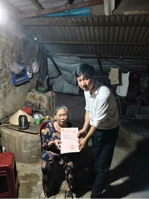 Hành chính gần dân - Phục vụ từ những điều nhỏ nhất