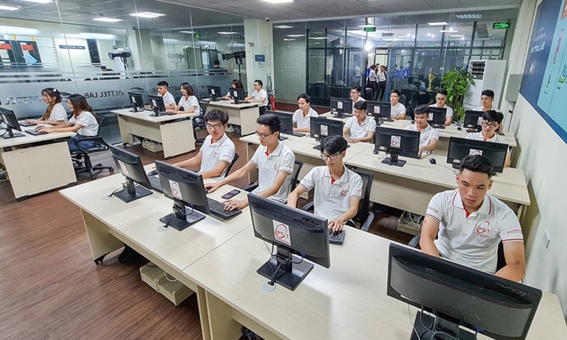 Cuộc thi làm lồng đèn