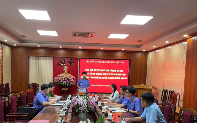 Viện kiểm sát nhân dân khu vực 2 - Hà Tĩnh trực tiếp kiểm sát việc thi hành án hình sự và thi hành biện pháp ngăn chặn cấm đi khỏi nơi cư trú tại UBND phường Sông Trí