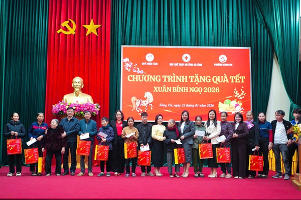 Quỹ Thiện Tâm - Tập đoàn Vingroup trao quà Tết Nguyên đán Bính Ngọ 2026 cho các hộ nghèo, hộ có hoàn cảnh khó khăn trên địa bàn phường Sông Trí
