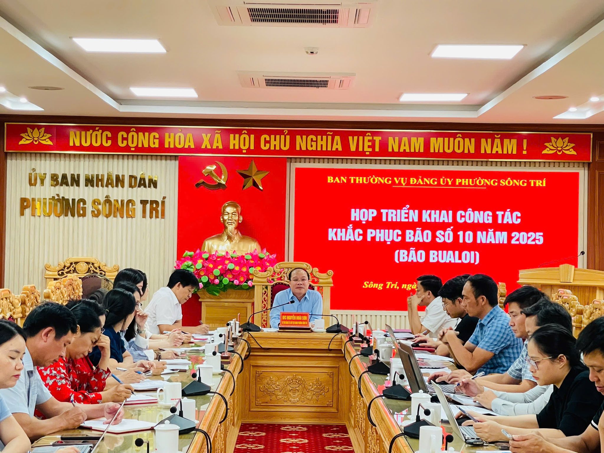 Ban Thường vụ Đảng uỷ phường Sông Trí tổ chức họp nhanh triển khai công tác khắc phục bão số 10