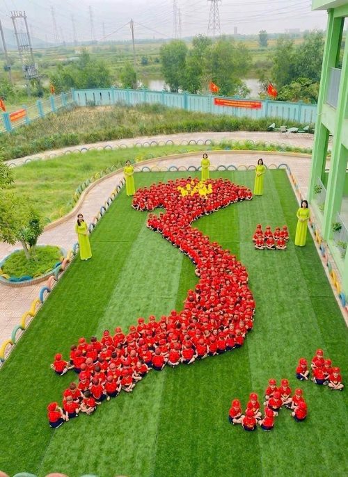 Hướng tới kỷ niệm Ngày Giải phóng miền Nam, thống nhất đất nước (30/4) và ngày Quốc tế Lao động (1/5) 